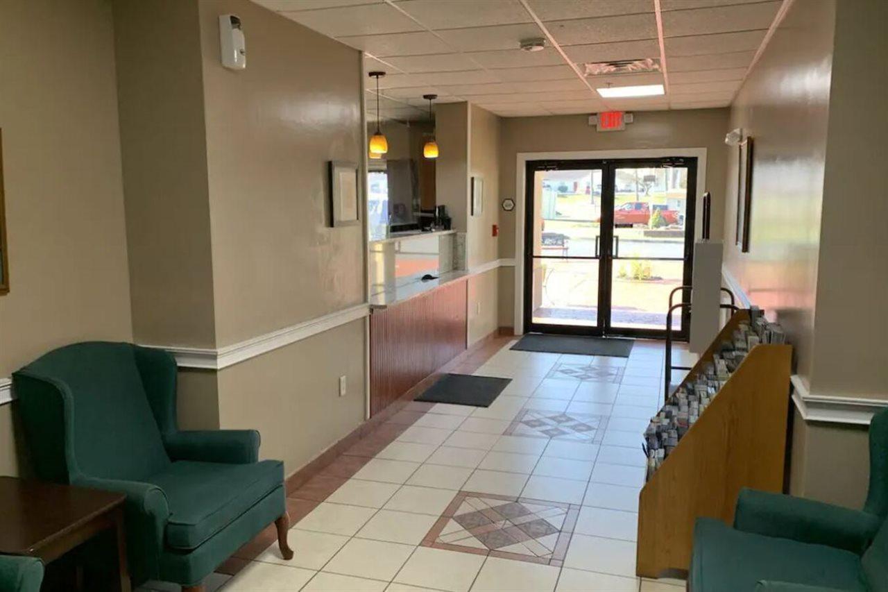 Econo Lodge Inn & Suites Denver Extérieur photo