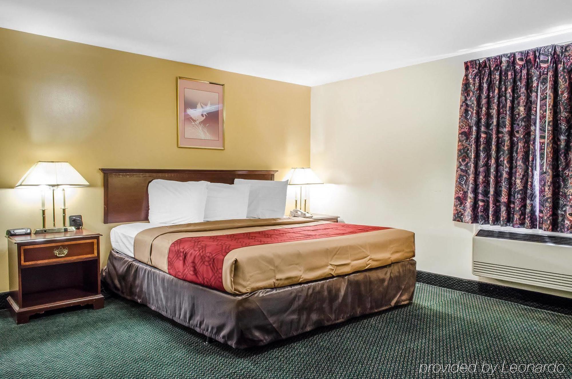 Econo Lodge Inn & Suites Denver Extérieur photo