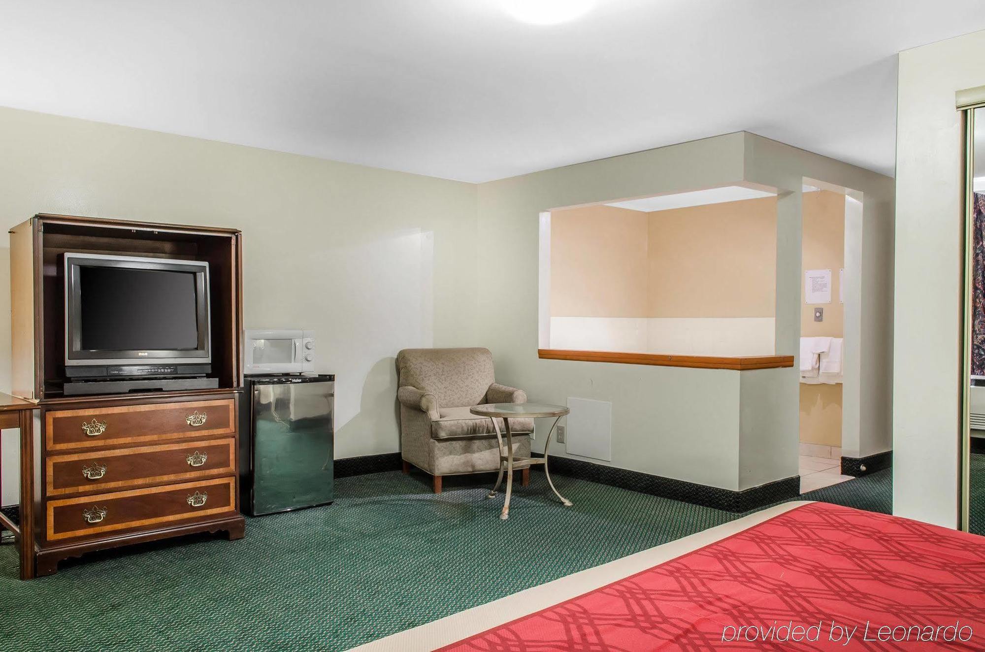 Econo Lodge Inn & Suites Denver Extérieur photo